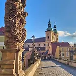 Spoldzielcza 22 Sky Line Апартаменты