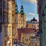 Апартаменты Spoldzielcza 22 Sky Line Клодзко