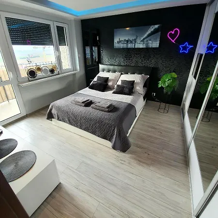 Spoldzielcza 22 Sky Line *