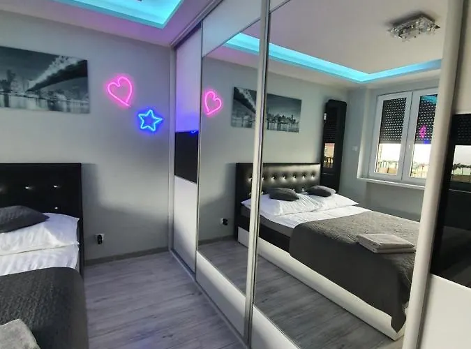 Spoldzielcza 22 Sky Line Apartment