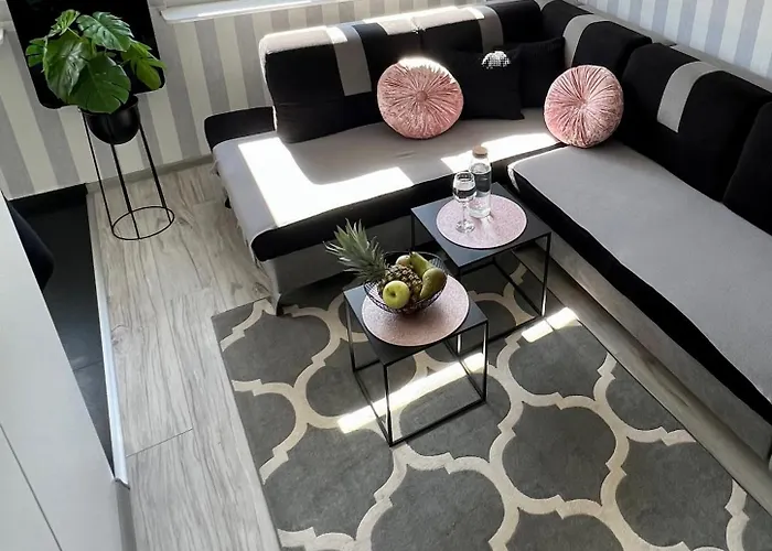 Spoldzielcza 22 Sky Line *