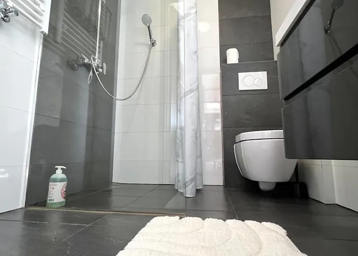 Spoldzielcza 22 Sky Line * Kłodzko